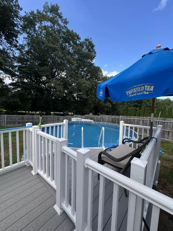 Oxford, ME 04270,14 Gladys DR