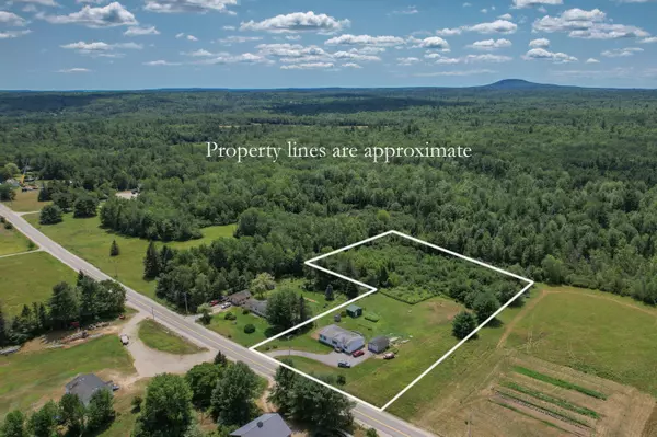 Surry, ME 04684,511 North Bend RD