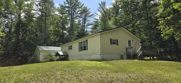 Newport, ME 04953,449 Durham Bridge RD