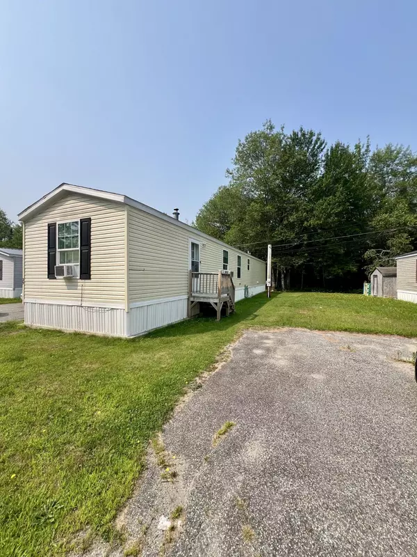 Lisbon, ME 04250,29 Sabattus Creek DR