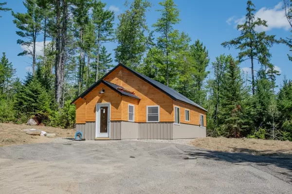 44 Downs RD, Sebec, ME 04481