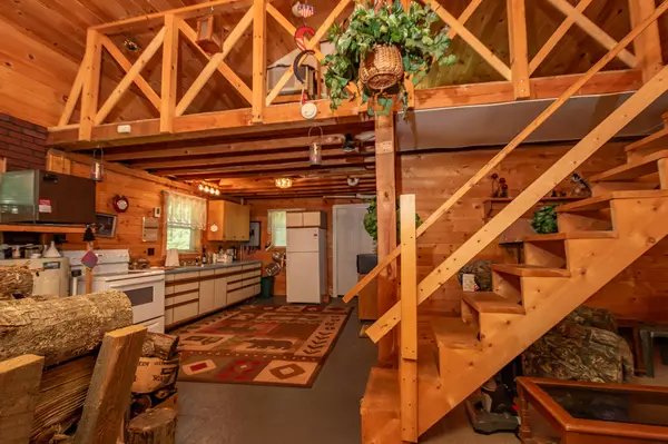 Abbot, ME 04406,30 Moosehorn RD