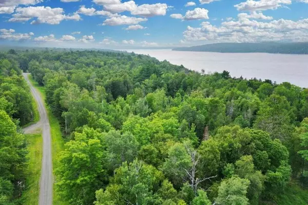 Dover-foxcroft, ME 04426,M18 L13A Fox ST