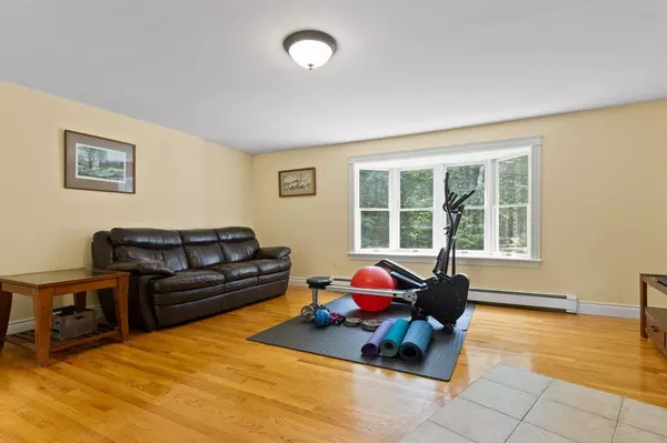 Standish, ME 04084,9 Wildridge RD