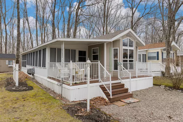 Kennebunk, ME 04043,1 Robinson WAY #B65