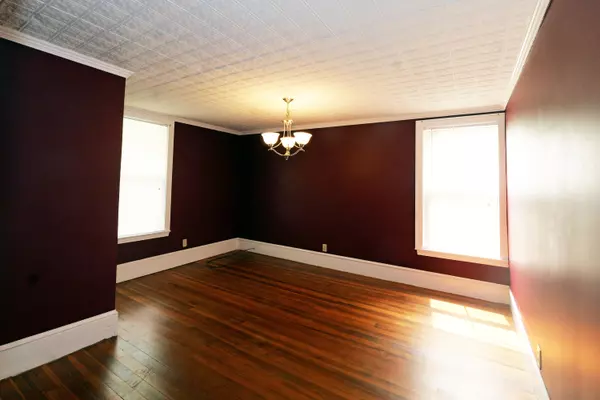 Bangor, ME 04401,60 West ST
