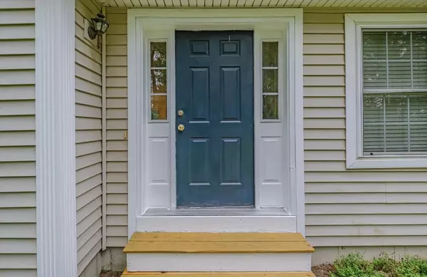 Freeport, ME 04032,4 Baker RD