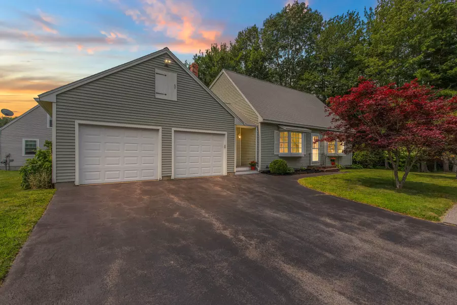 123 Boysenberry DR, South Portland, ME 04106