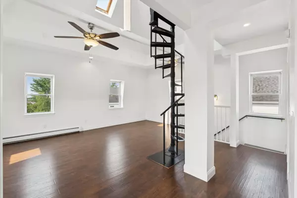 Portland, ME 04101,13 Atlantic ST #3