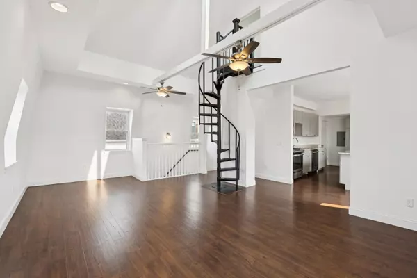 Portland, ME 04101,13 Atlantic ST #3