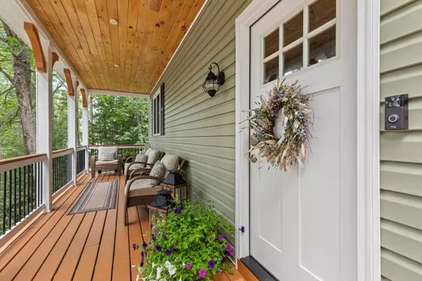 Harrison, ME 04040,29 Pinecroft RD