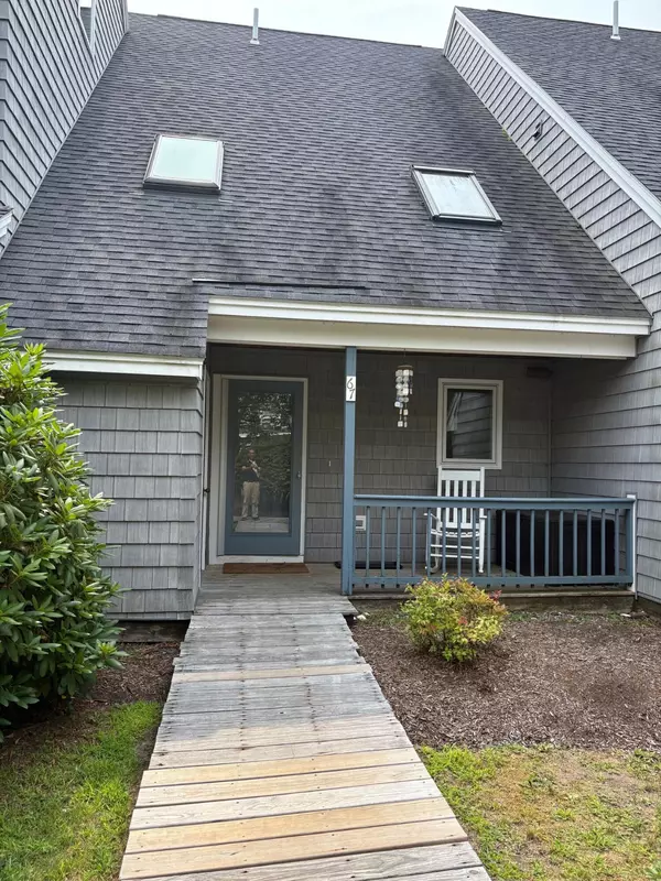 146 West Grand AVE #67, Old Orchard Beach, ME 04064