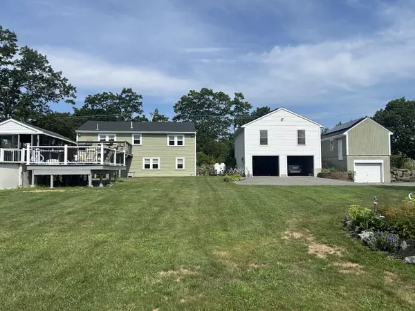 144 Fowler RD, Cape Elizabeth, ME 04107