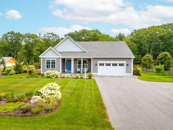 18 Summer Long DR, Old Orchard Beach, ME 04064