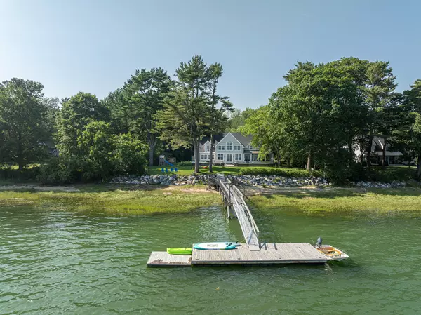 24 Emu ST, Freeport, ME 04032