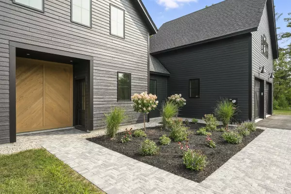 Pownal, ME 04069,5 True LN