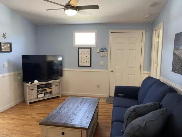 Wells, ME 04090,412 Post RD #197