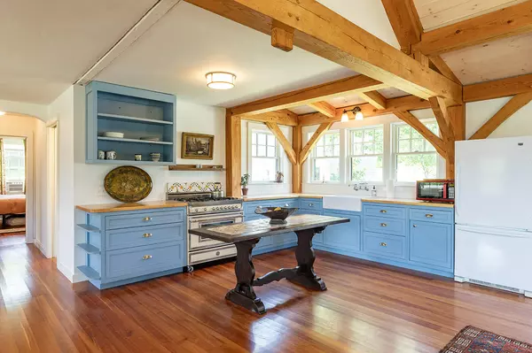 Hope, ME 04847,841 Hatchet Mountain RD