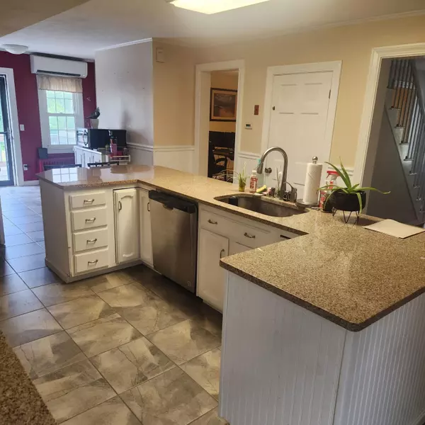 Bangor, ME 04401,2317&2327 Broadway