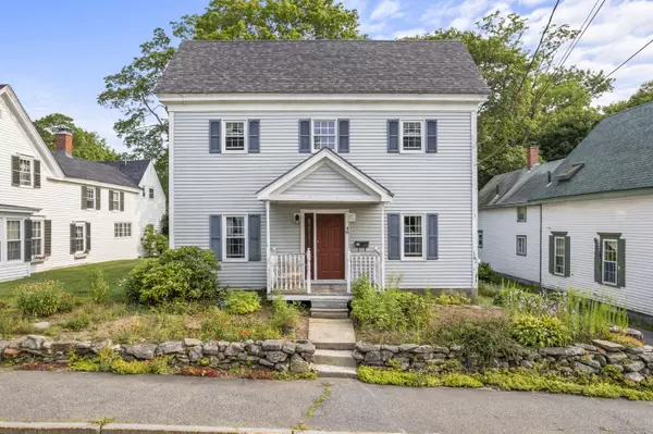 48 Bedford ST, Bath, ME 04530