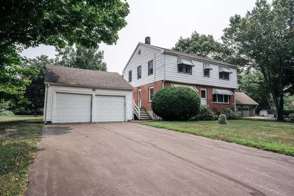 Howland, ME 04448,23 Penobscot AVE