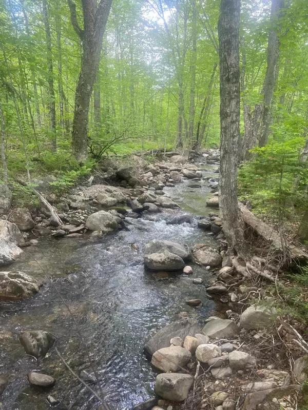 Temple, ME 04984,2814 Farm's Edge RD