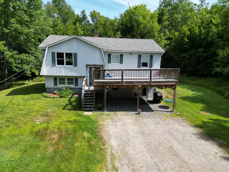 80 Town Farm RD, Lincoln, ME 04457