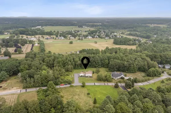 Falmouth, ME 04105,2 Winsome Lea RD