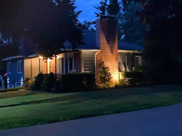 Bangor, ME 04401,215 Clyde RD