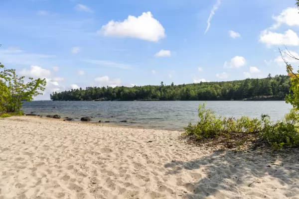 Naples, ME 04055,60 Rolling Hill DR