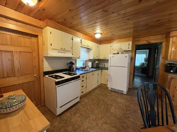 Howland, ME 04448,412 Mattamiscontis RD