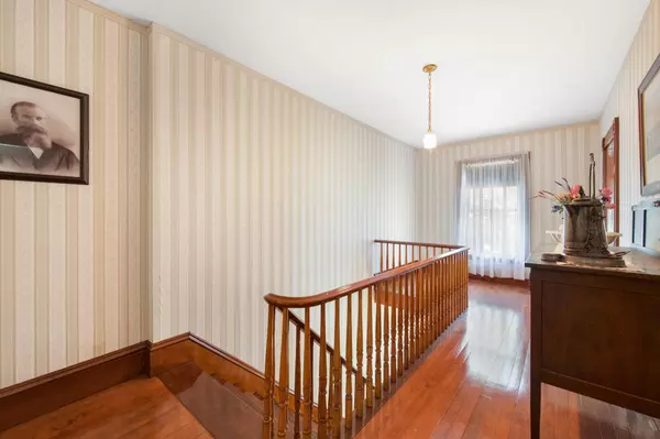 Old Town, ME 04468,829 Main ST