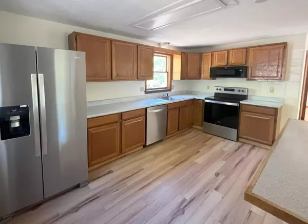 Standish, ME 04084,191 Cole Hill RD