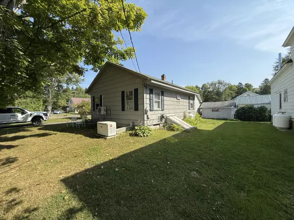 Island Falls, ME 04747,20 Cleaves ST