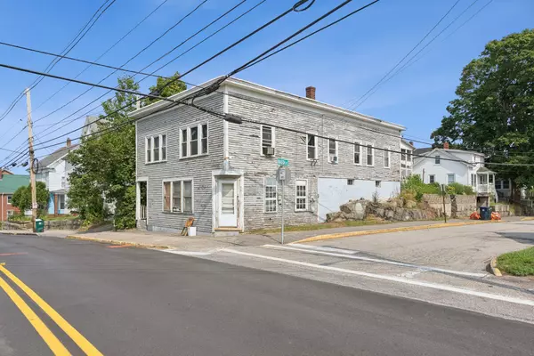 Biddeford, ME 04005,247 Elm ST