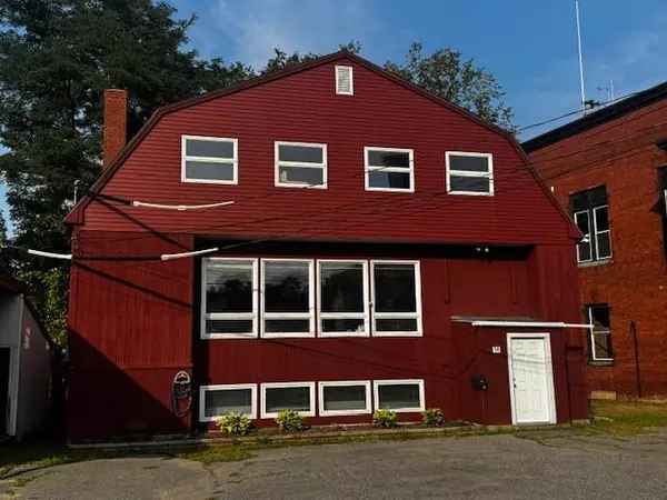 Skowhegan, ME 04976,14 Island AVE