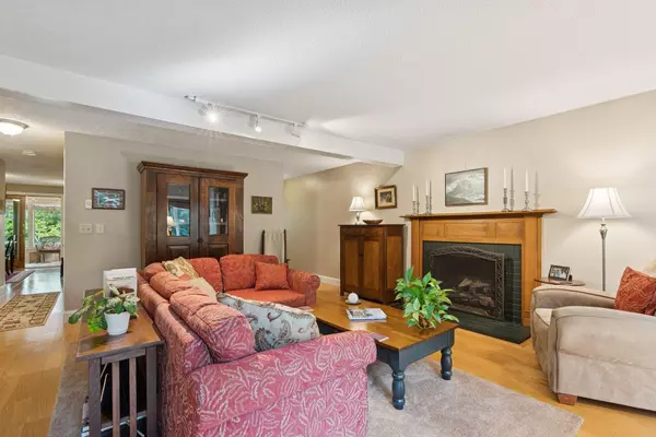 South Portland, ME 04106,14 Karynel DR #14