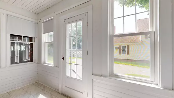 Lisbon, ME 04252,19 Berry AVE