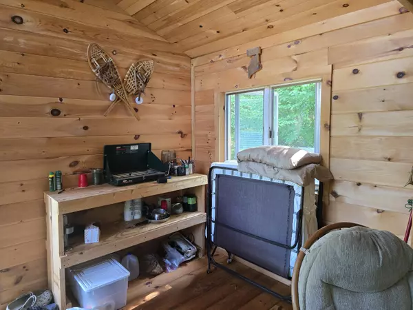 Rumford, ME 04276,Address not disclosed