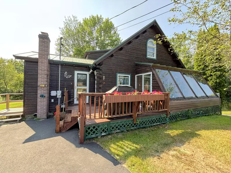 345 Middle RD, Sabattus, ME 04280