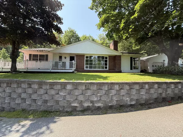 285 Auburn RD, Peru, ME 04290