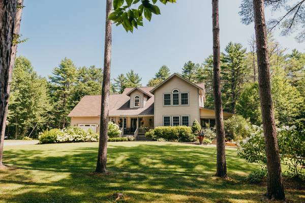 706 Scribner Hill RD, Otisfield, ME 04270