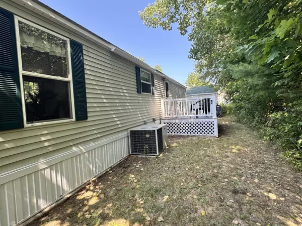 Norway, ME 04268,6 Sycamore DR