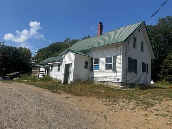 18 Hunts Meadow RD, Whitefield, ME 04353