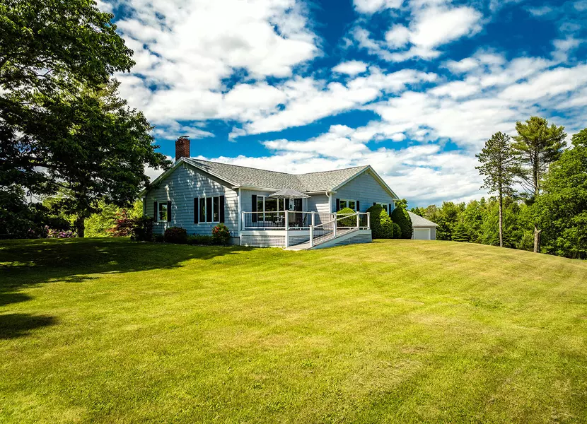 51 Broad Cove LN, Cushing, ME 04563