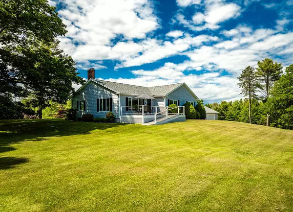 51 Broad Cove LN, Cushing, ME 04563