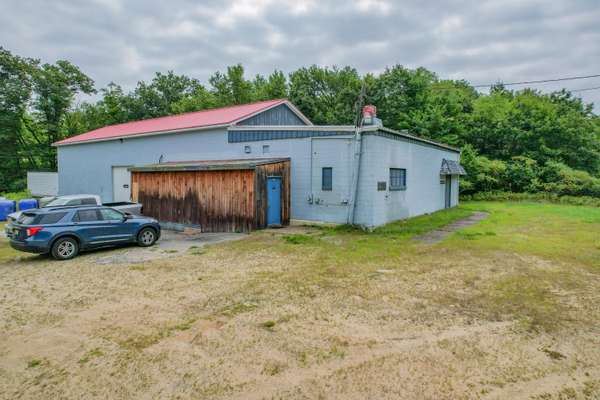 1487 Main ST, Oxford, ME 04270