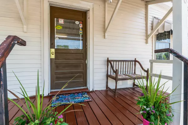 Canton, ME 04221,3 School ST