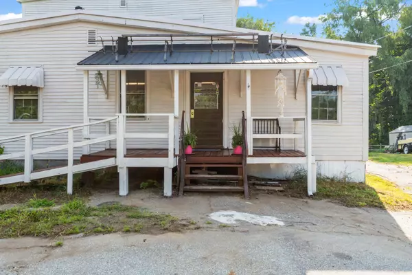 Canton, ME 04221,3 School ST