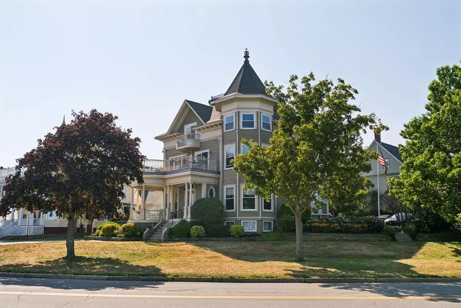 84 Eastern Promenade #3, Portland, ME 04101